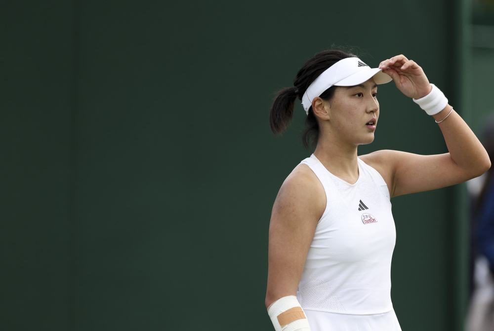 更凸显了他 更凸显了他