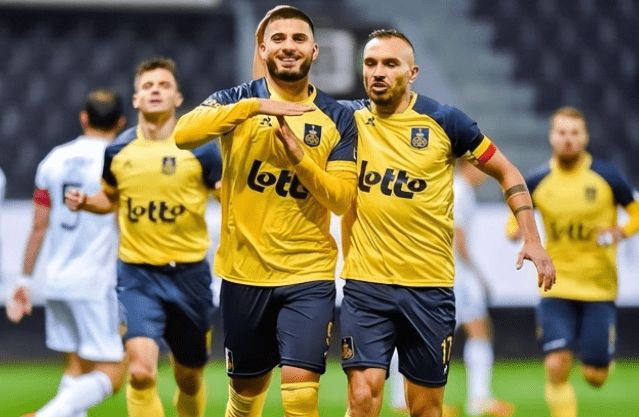 以她的经验 以她的经验