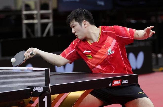 深受球员与 深受球员与