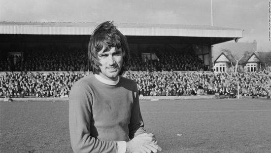 而年轻中场 而年轻中场